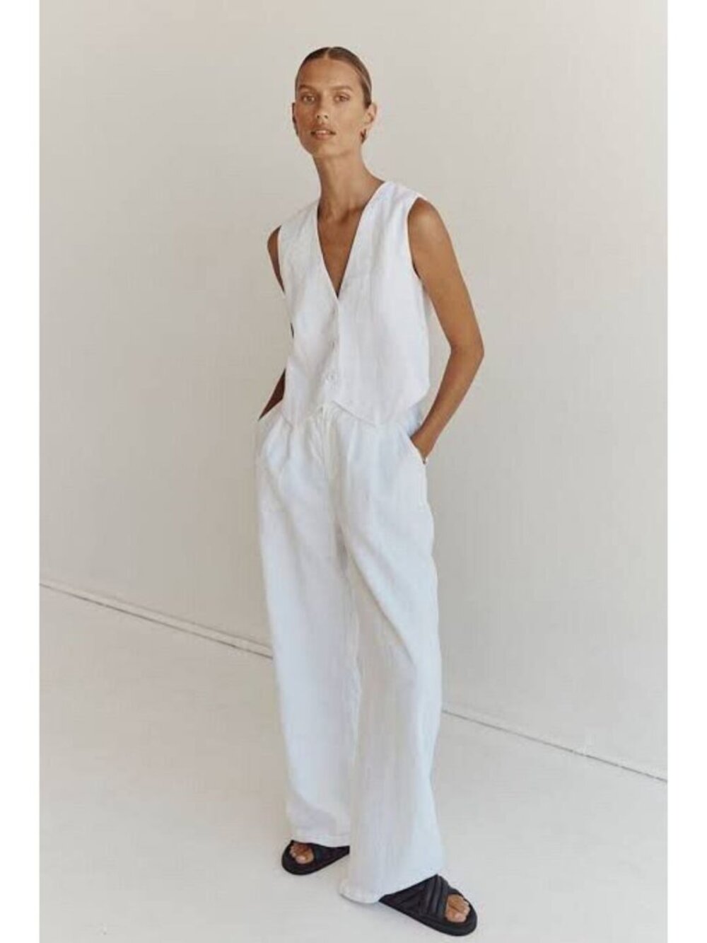 Dissh Banks Linen Vest White Size US 12/ EU 44